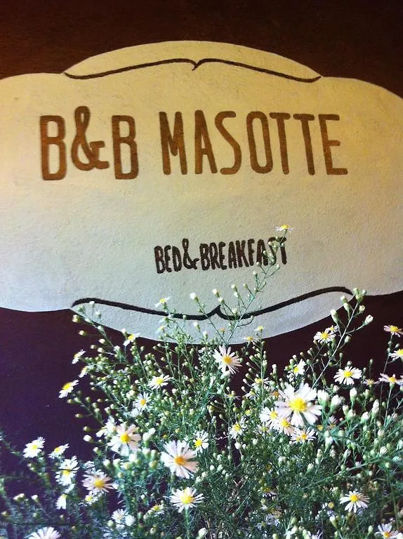 فندق مبيت وإفطار مبيت وإفطار سوماكامبانا Bb Masotte