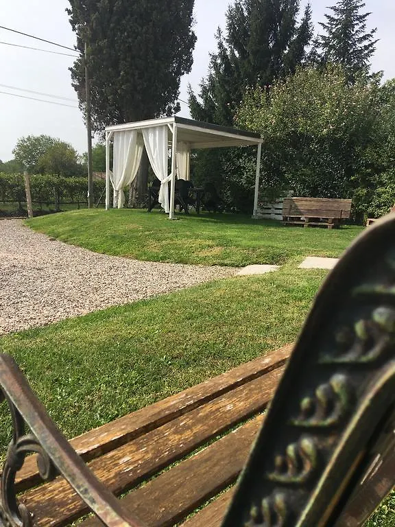Bb Masotte Bed & Breakfast Sommacampagna Italy