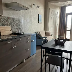 Chrilu House , Aeroporto di Catania Fontana Rossa Italia